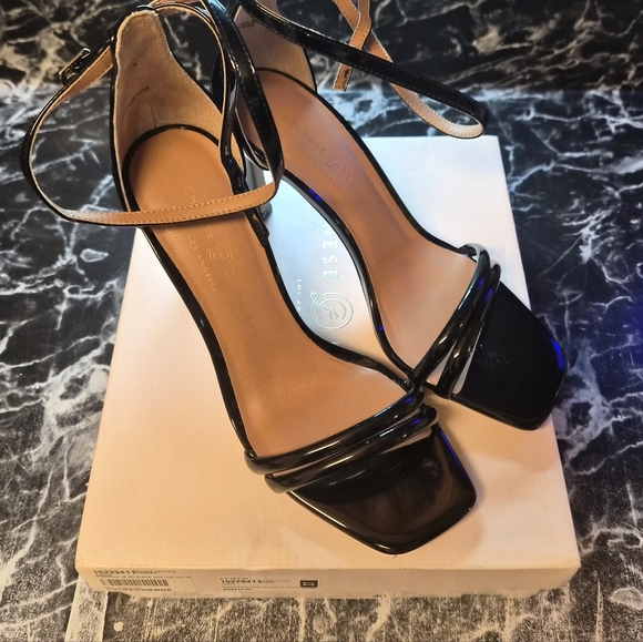Chinese Laundry Jasmine Black Patent Heels Women’s Size 9 New in Box - Picture 7 of 8